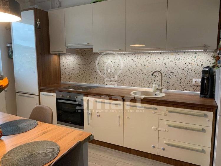 Apartament cu 2 camere semidecomandat, mobilat în Borhanci