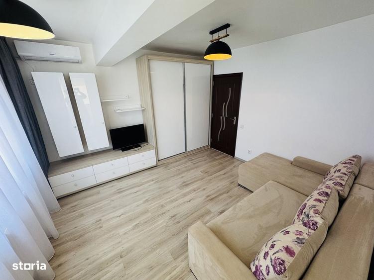 Apartament cu 2 camere decomandat în Central — fotografia 1