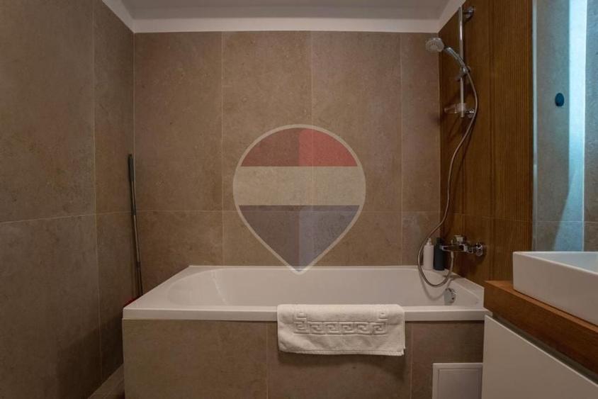 Apartament cu 2 camere decomandat, mobilat în Tractorul