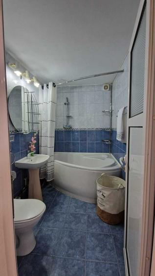 Apartament cu 2 camere decomandat în Tolstoi
