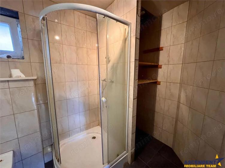 Casă cu Teren 2700 Mp în Sânmărghita