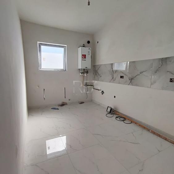 Casă individuală cu 3 camere cu Teren 350 Mp în Domnești