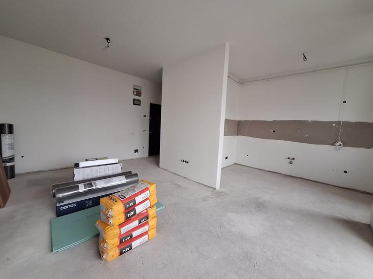 Apartament cu 2 camere semidecomandat în Florești — fotografia 1