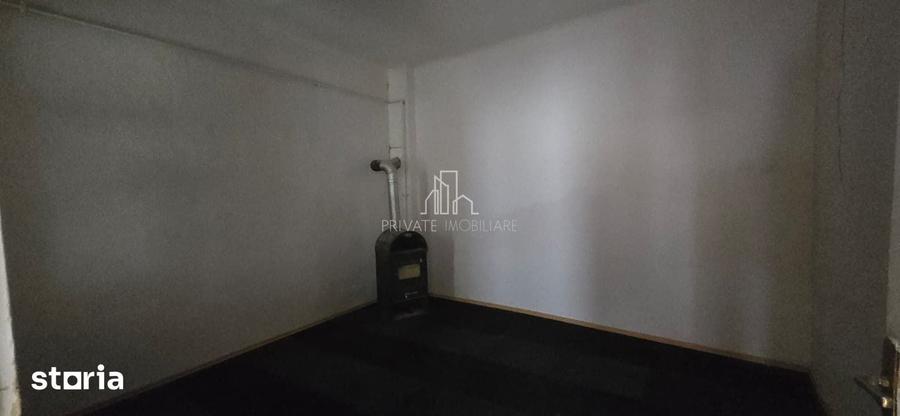 Casă decomandat cu Teren 1000 Mp în Central