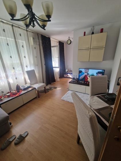 Apartament cu 2 camere decomandat în Drumul Taberei