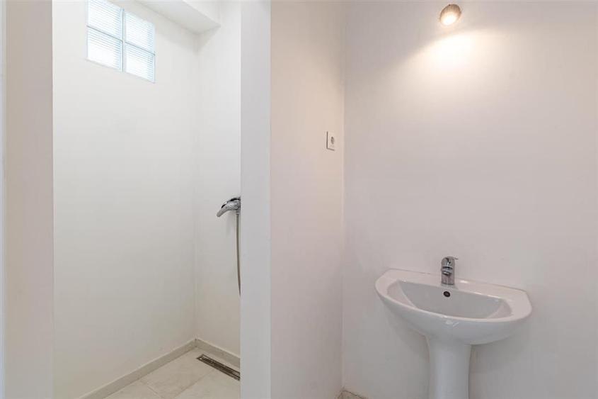 Spațiu comercial, de 64 mp, în Bartolomeu