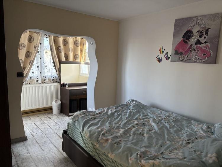Apartament de vanzare 3 camere - 13
