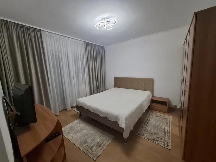 Apartament 2 camere, decomandat, 56 mp, centrala, ac, zona Casa de Cultura - 1