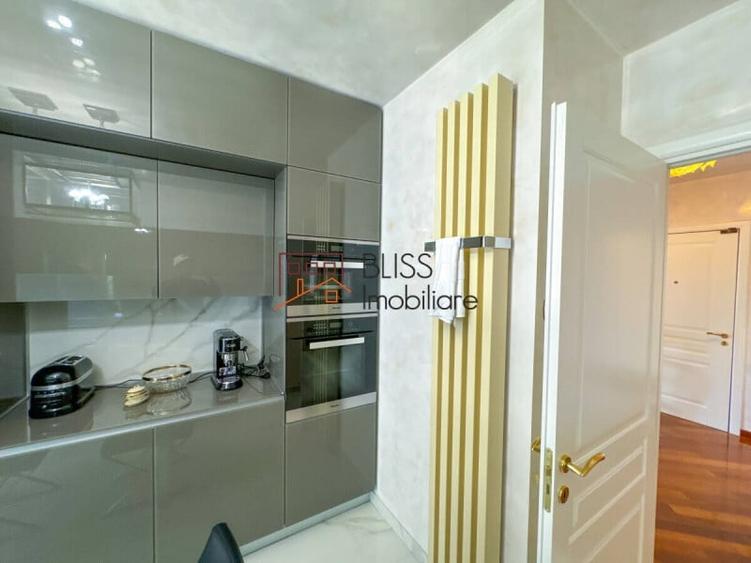 Apartament cu 4 camere decomandat în Primăverii