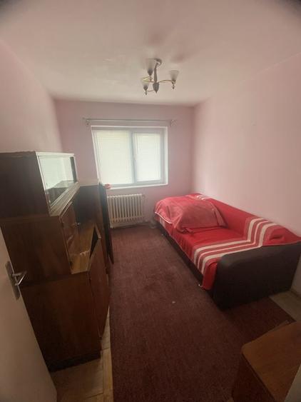 Apartament cu 3 camere decomandat în Târgu Ocna