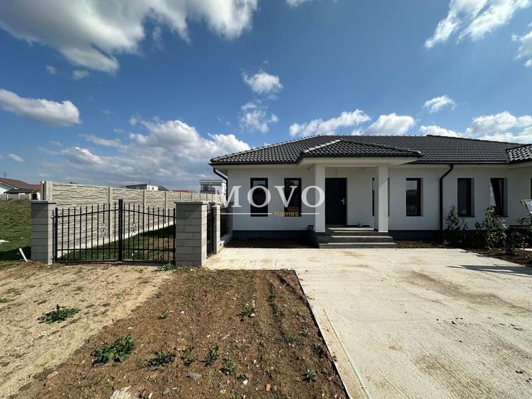 Duplex cu 3 camere cu Garaj în Sânandrei