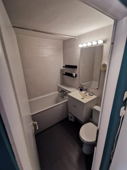 Apartament cu 2 camere decomandat în Costin Georgian
