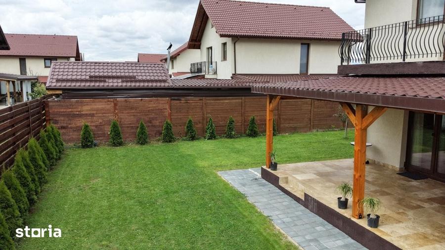Casă cu 4 camere cu Teren 400 Mp în Central