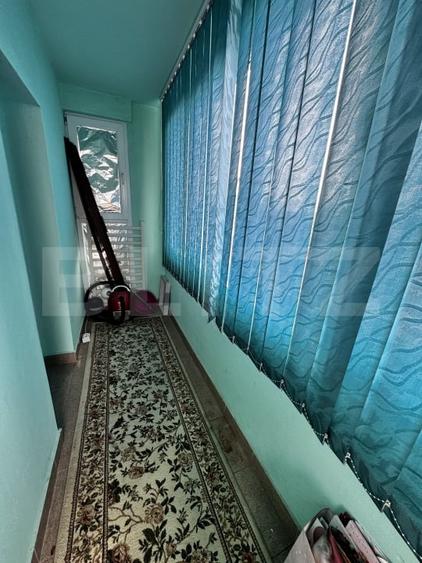 Apartament cu 3 camere decomandat, mobilat în Câmpia Turzii