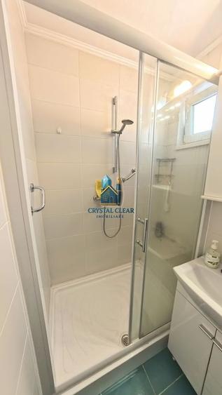Apartament cu 3 camere decomandat în 7 Noiembrie