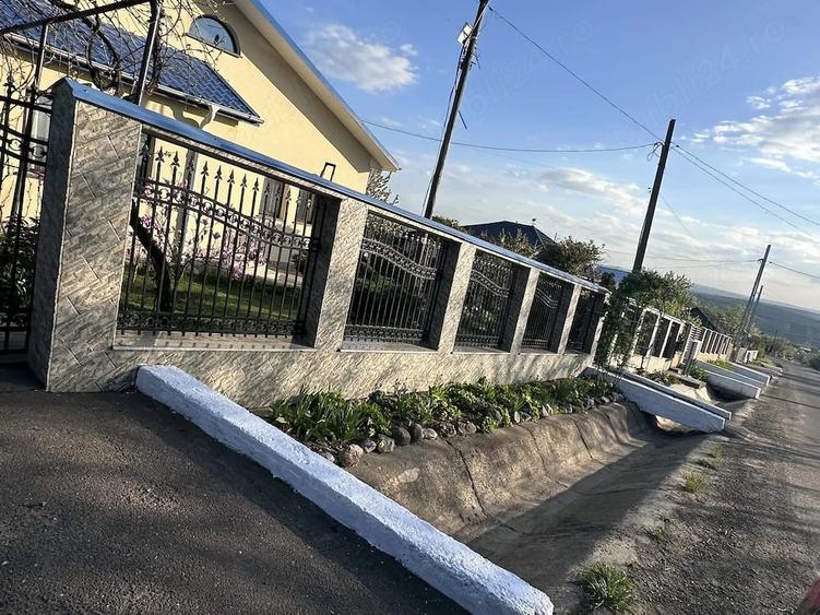 Casă cu 3 camere cu Teren 1000 Mp în Exterior Sud