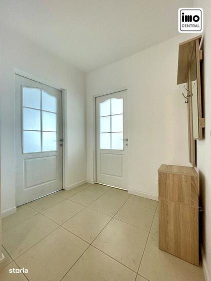 Apartament cu 3 camere decomandat în Europa