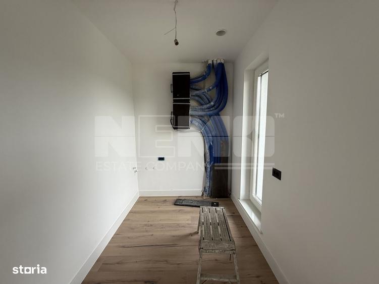 Casă cu 4 camere în Pătrăuți
