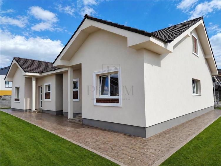 Duplex cu 3 camere cu Teren 300 Mp în Urseni