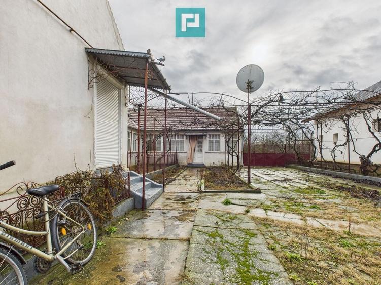Casă individuală cu 4 camere cu Canalizare în Nădab