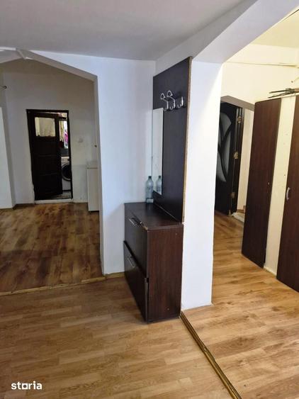 Casă cu 7 camere cu Teren 309 Mp în Bucureștii Noi