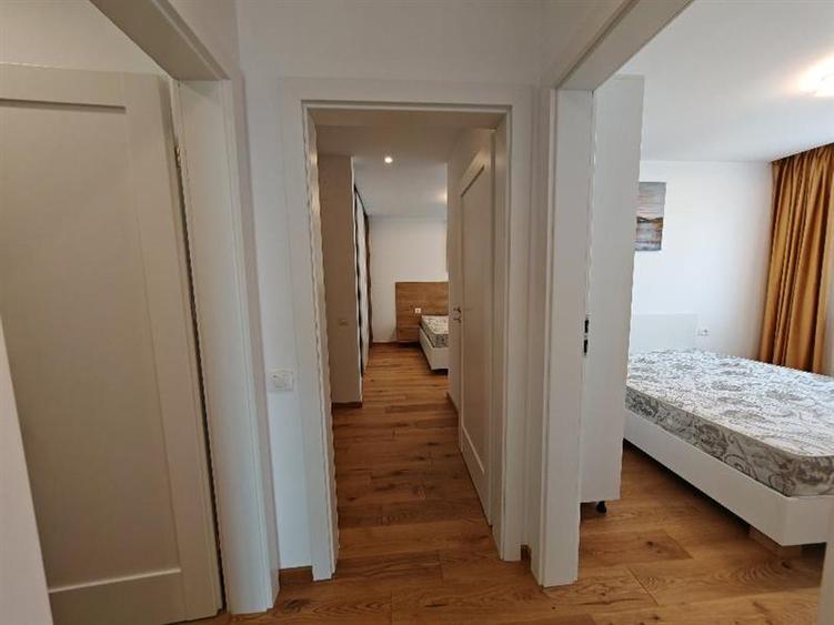 Apartament cu 3 camere decomandat, mobilat în Astra