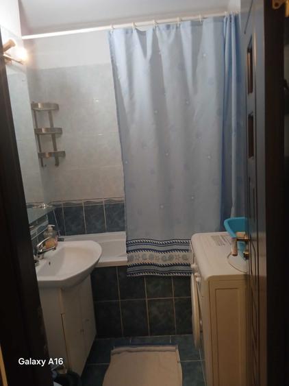 Garsonieră decomandată în Rahova