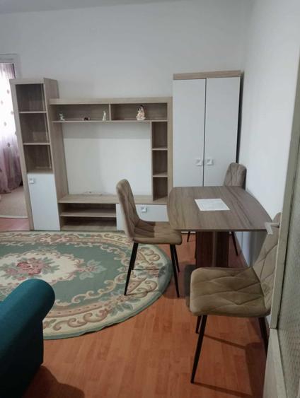Apartament cu 2 camere în Decebal