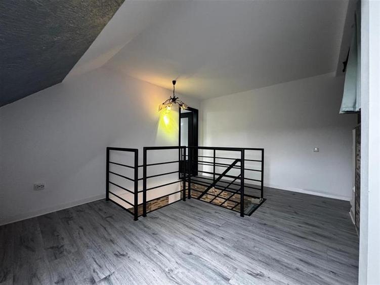 Apartament cu 3 camere semidecomandat, mobilat în Mănăștur