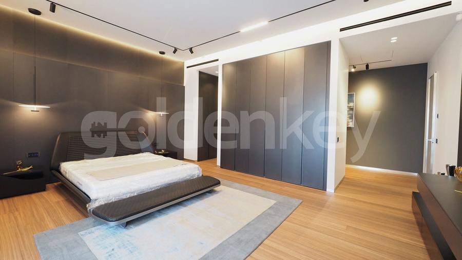 Penthouse cu 5 camere decomandat, mobilat în Băneasa