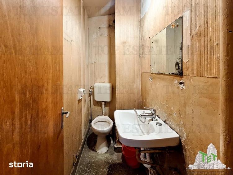 Apartament cu 4 camere decomandat în Colentina