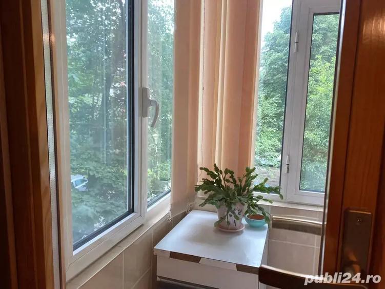 Apartament cu 3 camere în Tătărași