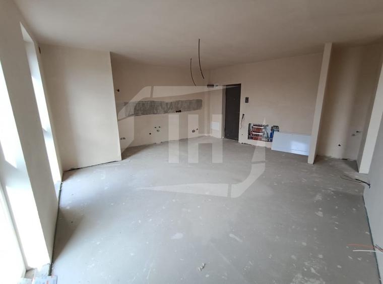 Apartament cu 2 camere semidecomandat în Mărăști