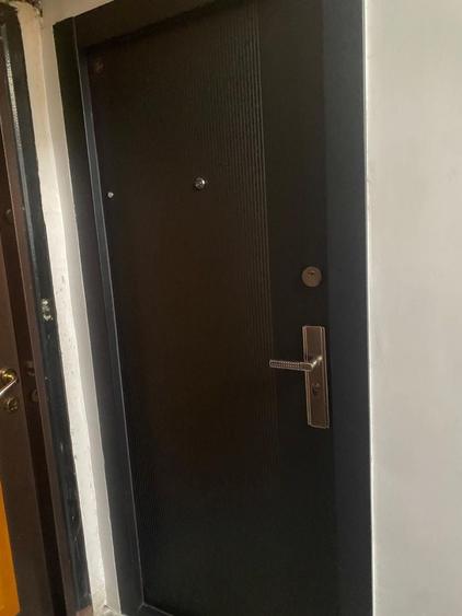 Apartament cu 3 camere nedecomandat în Central