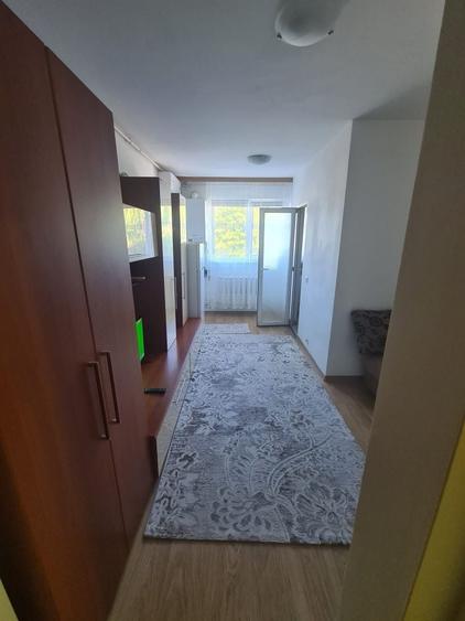 Inchiriez Garsoniera Moderna, Economa si Incadrata in CET ANDA - 13