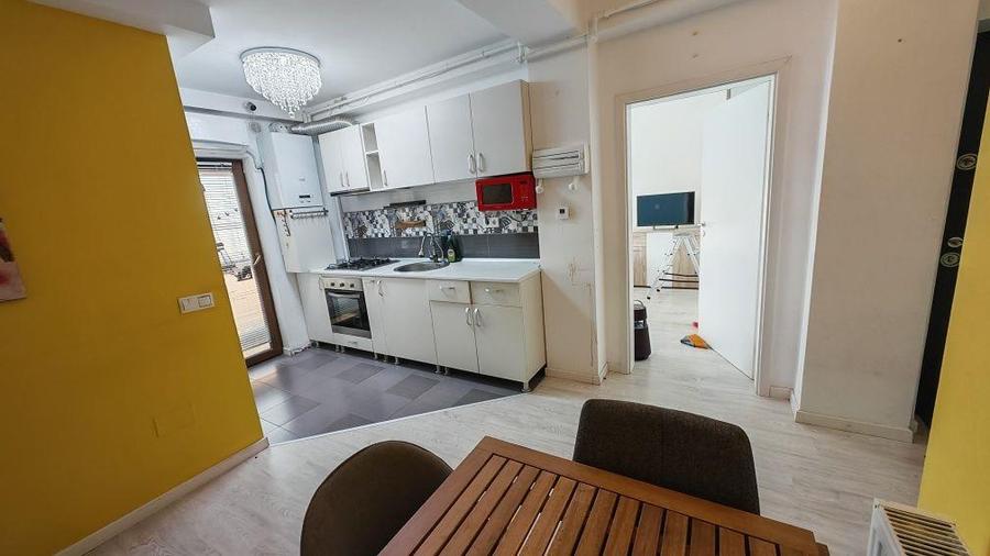 Apartament cu 2 camere semidecomandat, mobilat în Valea Lupului