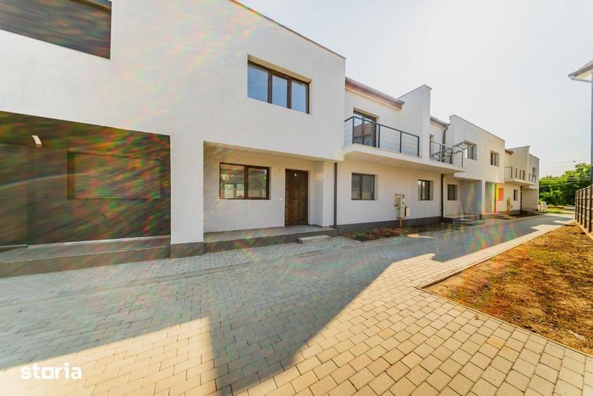 Casă cu 4 camere cu Teren 220 Mp în Intim