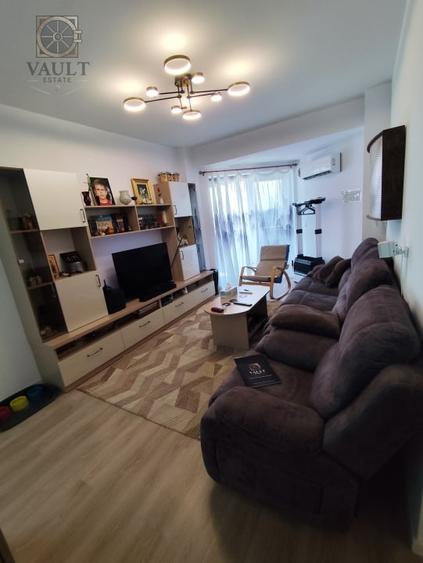 Apartament cu 3 camere decomandat, mobilat în Sebastian