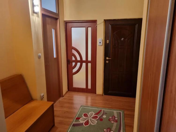 Apartament cu 2 camere decomandat în Mihai Bravu
