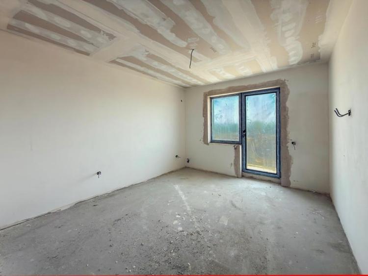Apartament cu 3 camere decomandat în Ovidiu