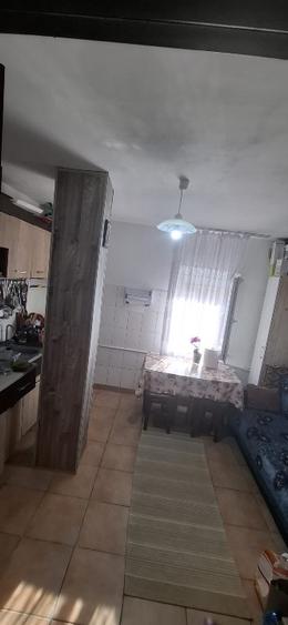 Apartament cu 2 camere semidecomandat, mobilat în Calea Severinului