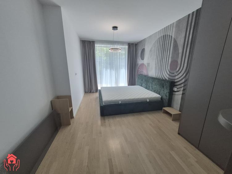 Apartament cu 2 camere semidecomandat, mobilat în Băneasa