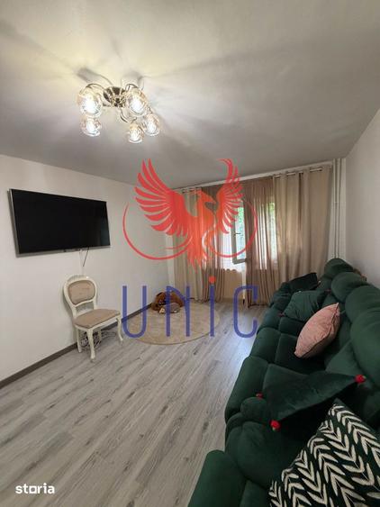 Apartament cu 3 camere decomandat, mobilat în Brestei