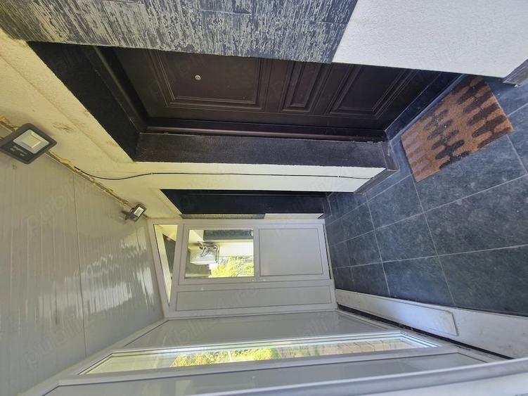 Casă cu 4 camere cu Teren 425 Mp în Exterior Vest