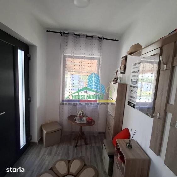 Casă cu 4 camere cu Teren 790 Mp în Câmpineanca