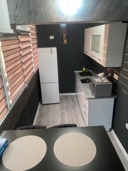 Apartament cu 2 camere semidecomandat, mobilat în Nord