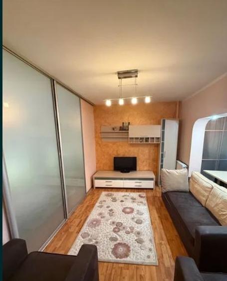 Apartament cu 2 camere semidecomandat în Dristor