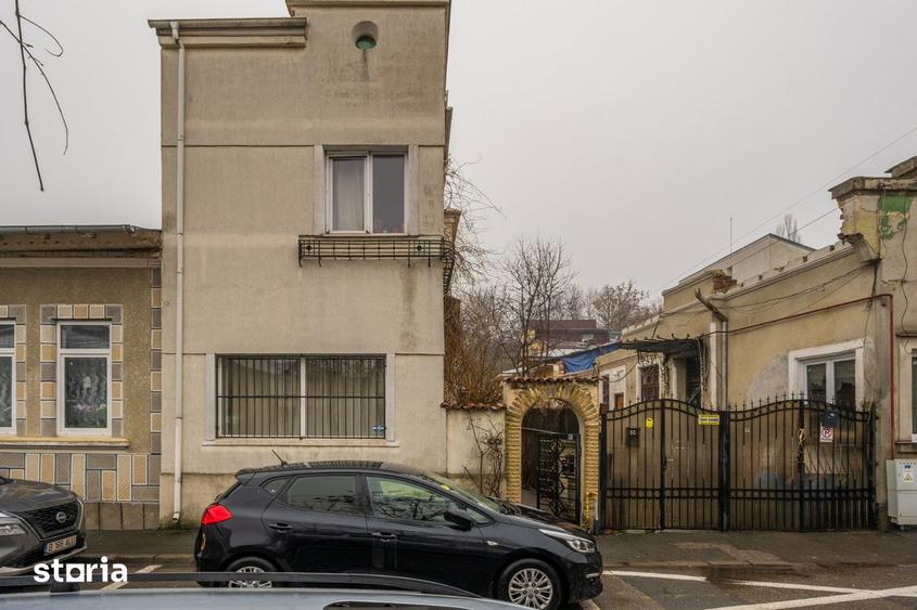 Casă cu 3 camere cu Teren 63 Mp în Parcul Carol
