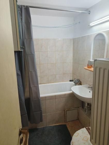 Apartament cu 2 camere semidecomandat în Iosia