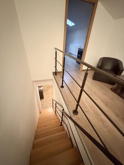 Apartament cu 4 camere decomandat, mobilat în Ultracentral